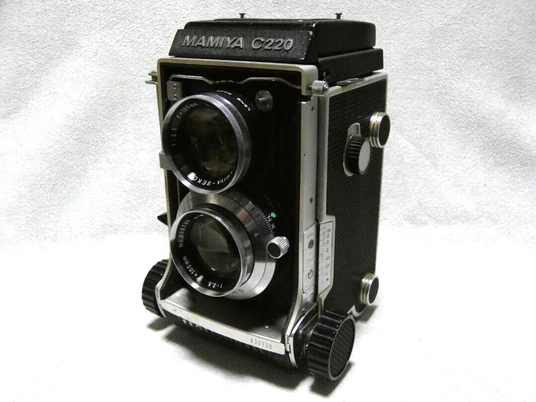 MAMIYA C220 PRO SEKOR 105mm F3.5 二眼レフカメラ MAMIYA C220 PRO SEKOR 105mm F3.5 二眼レフカメラ Mamiya C220