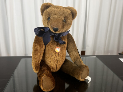 Sigikid Bear Artist Bear Teddy Bear 40cm. Excellent condition.