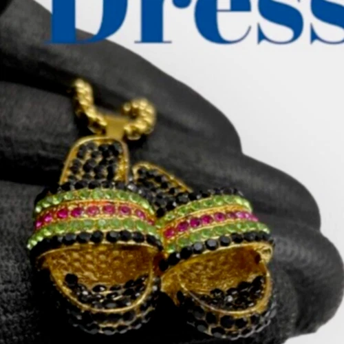 Collana e ciondolo Ciabatta fantasia Gucci verde fucsia oro nero da uomo e donna