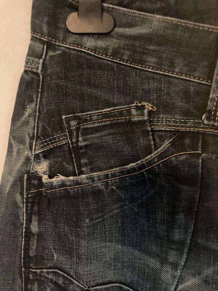 Replay Mens Vintage Distressed Heavyweight Jeans     31 x 32.    C3 - Image 4 of 4