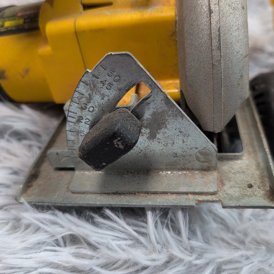 DeWalt DW935 5 3/8" 14.4v Cordless Circular Trim Saw - TOOL ONLY Lot Of 2 - Image 3 of 4