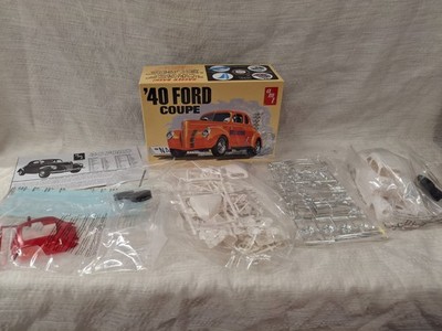 AMT  40 Ford Coupe Model Car Kit (1141M) 1/25 Scale NOB