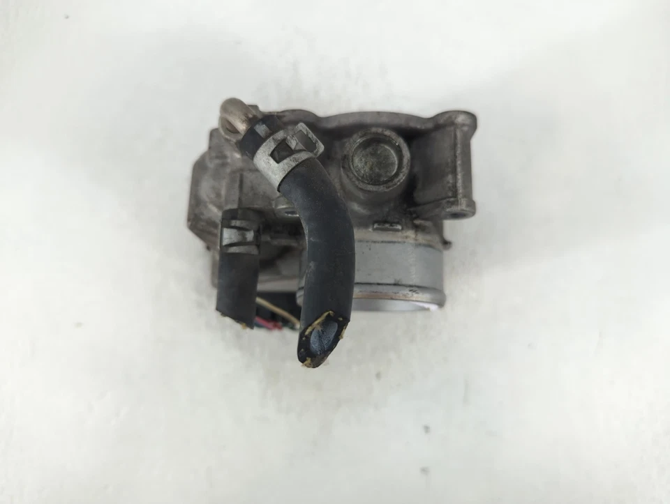 2012-2019 年日产 Versa 节气门车身 HRY91 — 第 3/4 张图片