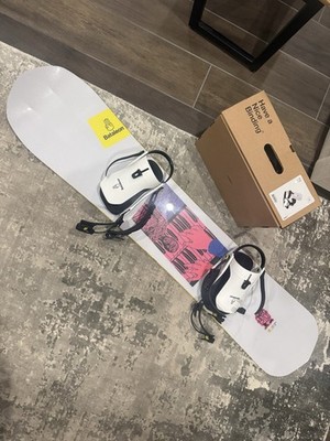 Bataleon 24/25 Party Wave 157 with Bataleon Fly Bindings L/XL