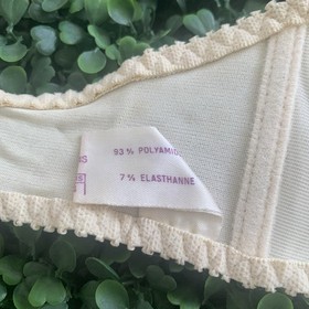 Stunning vintage French designer Aubade reeds & ribbon pattern underwire bra