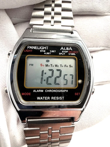 SEIKO Alba Y735-4AA0 PANELIGHT Vintage Alarm Chronograph Digital Watch