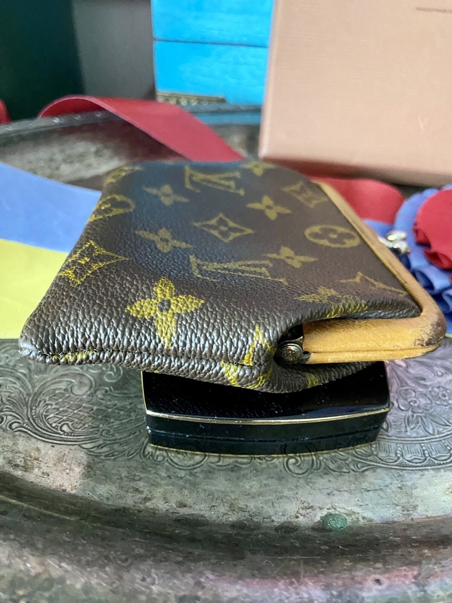 Ultra Rare LOUIS VUITTON Vintage Saks French Co Kisslock Case Coin