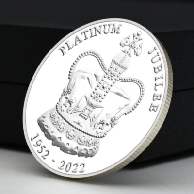Queen of England Elizabeth II Silver Plated Coin Platinum Jubilee