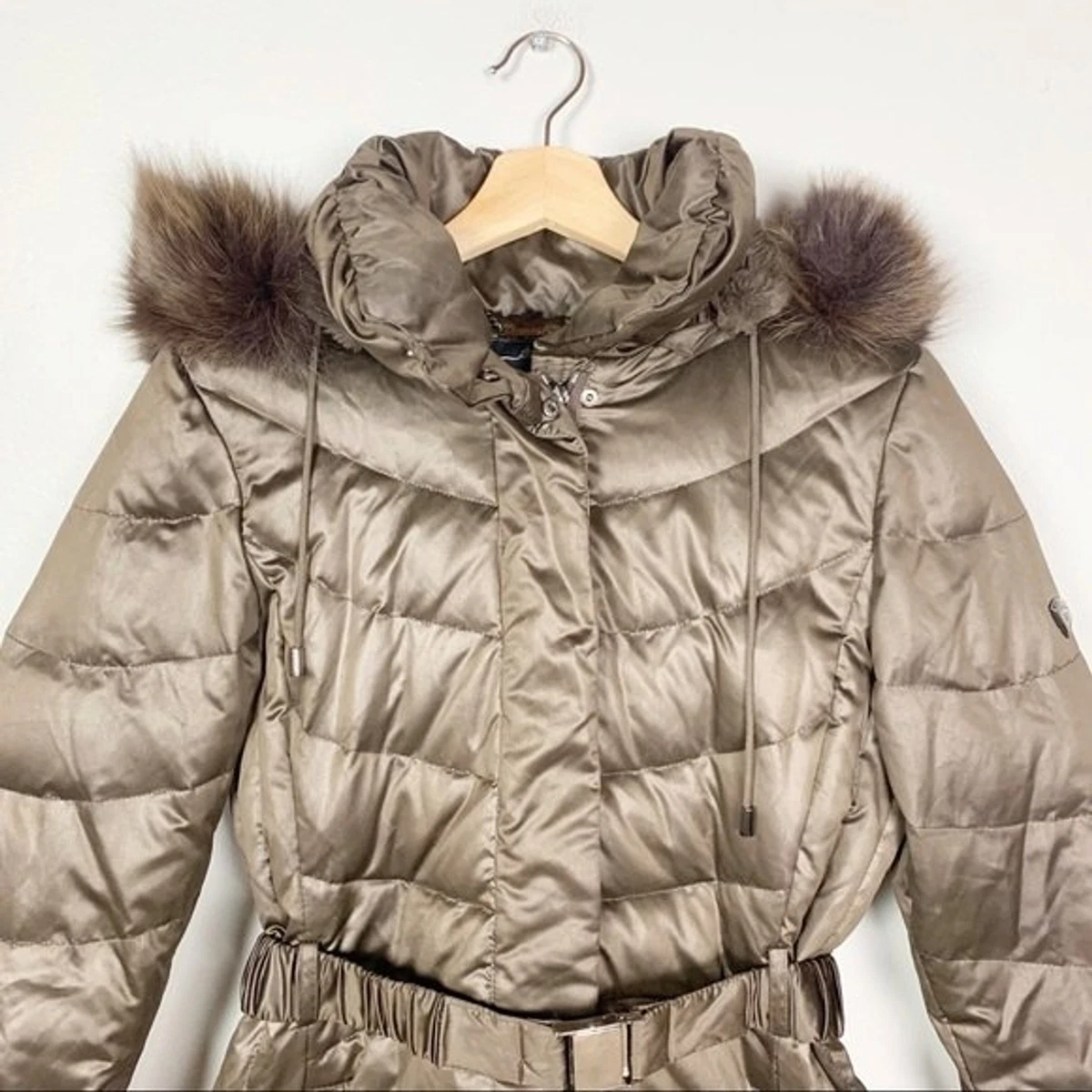 Louis Vuitton pre-owned belted puffer jacket