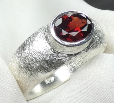 ❤️Ring 925 Silber 19,4 (61) großer, facettierter ❤️Granat,  mattiert UNIKAT ❤️ - Bild 1 von 4