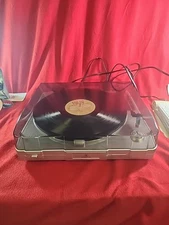 Innovative Technology ITUT-201 Silver USB Turntable Vinyl Record Player