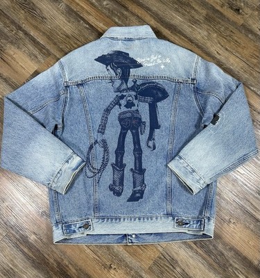 Levi's X Toy Story Denim Jacket Men's Size Med Type III Trucker Bullseye Patch