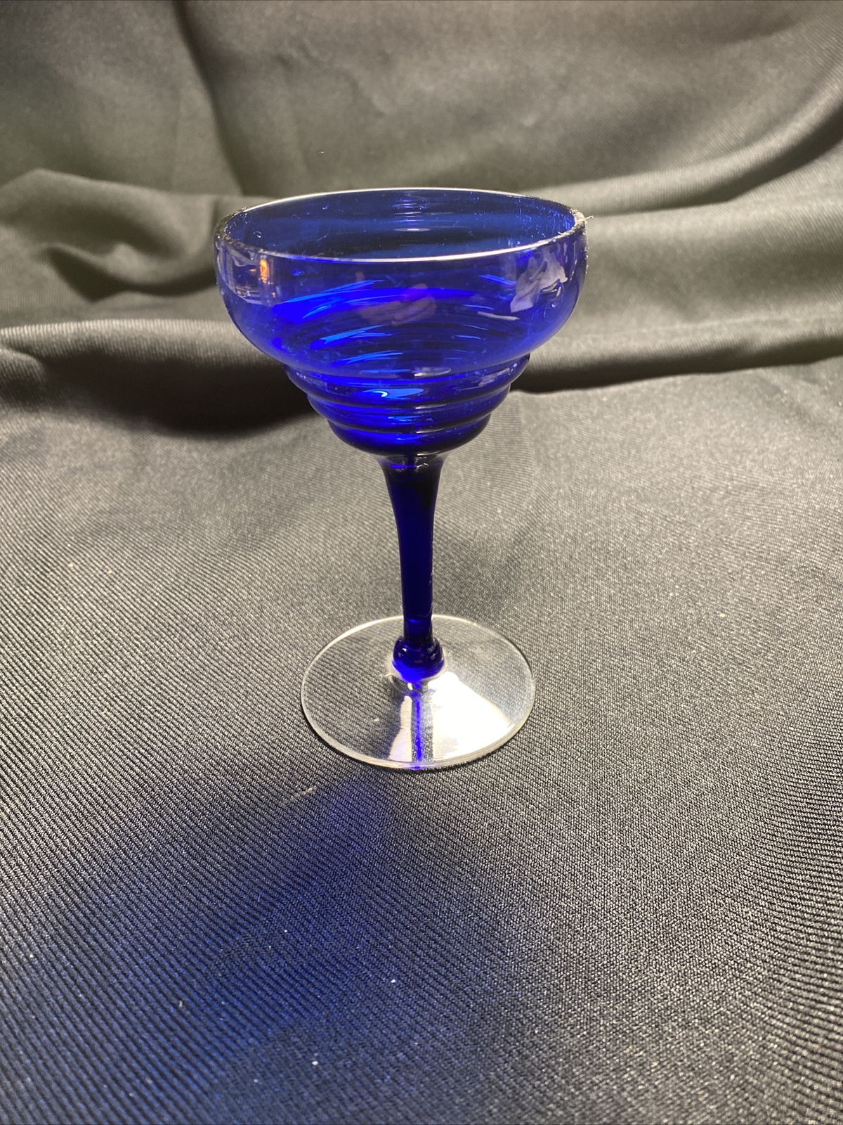 Black Amethyst L.E. Smith Ashtray (JAS) Black Amethyst L.E. Smith Ashtray (JAS)