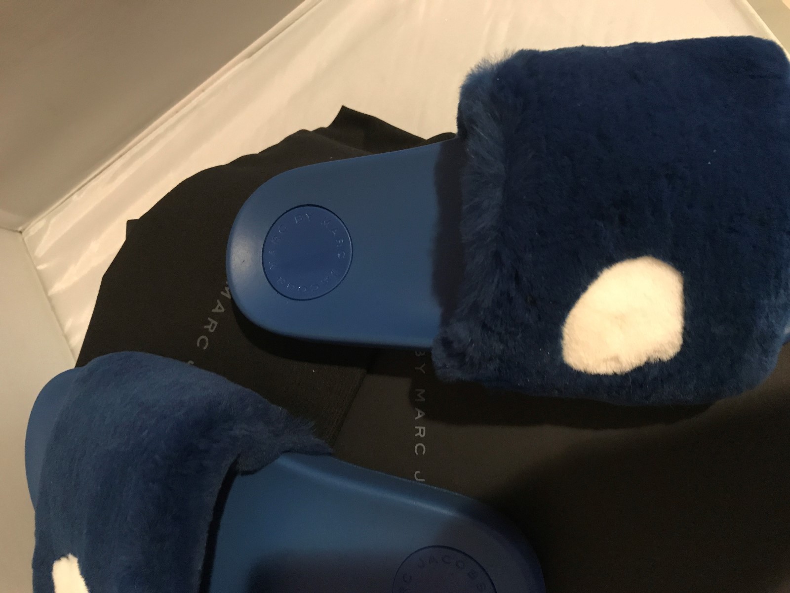 New in box! Marc by Marc Jacobs Women's Dot Fur Slide Sandal - Blue - Sold out!! image 5