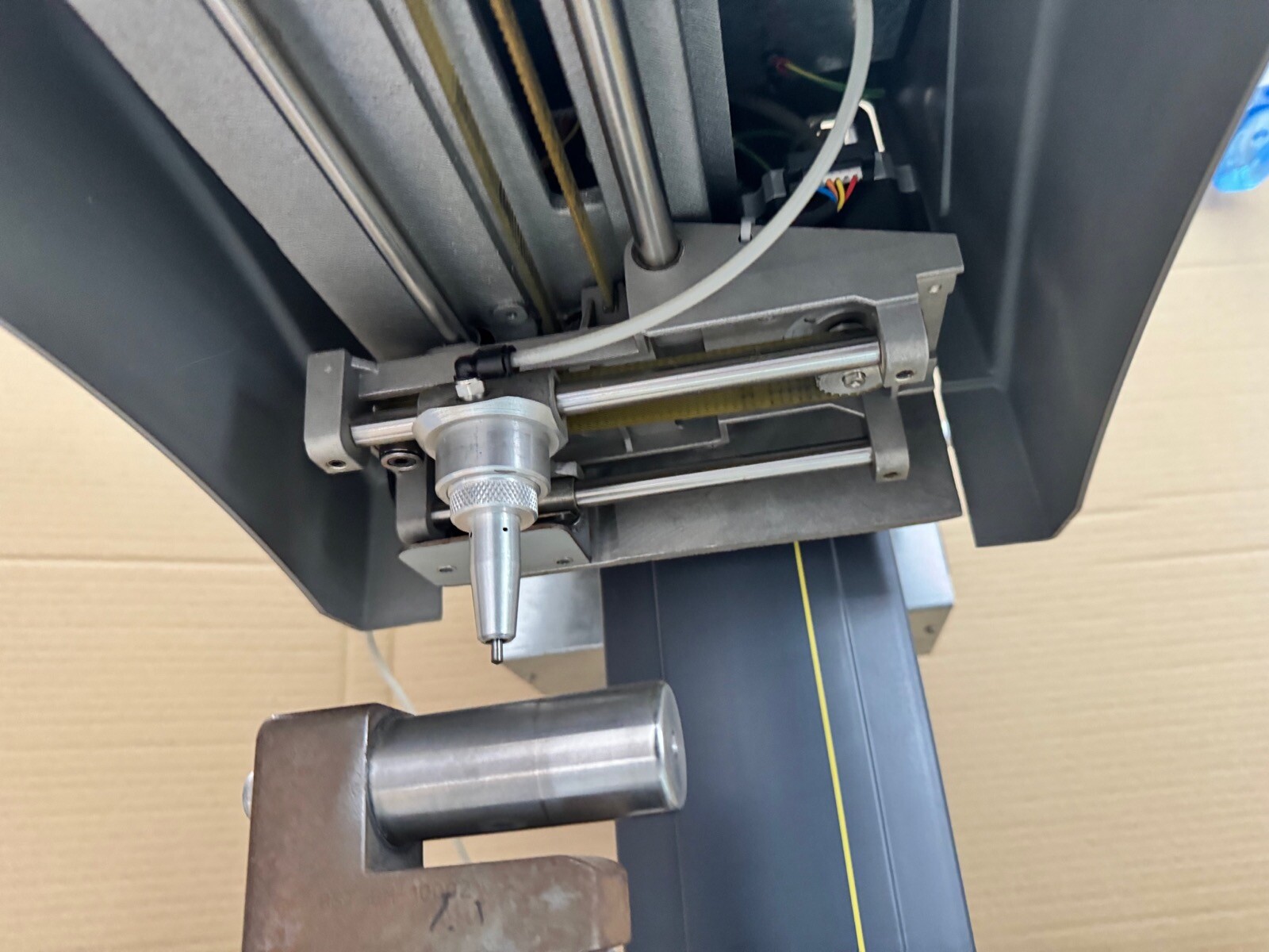 Technifor XF500 Nadelpräger Graviermaschine pnreumatisch Markierungsmaschine – Bild 5
