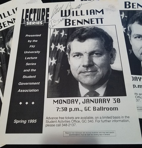 3 WILLIAM "BILL" BENNETT Secrétaire à l'Education Signé 8 X 11 CRF Séminaire 1995 - Photo 3/3