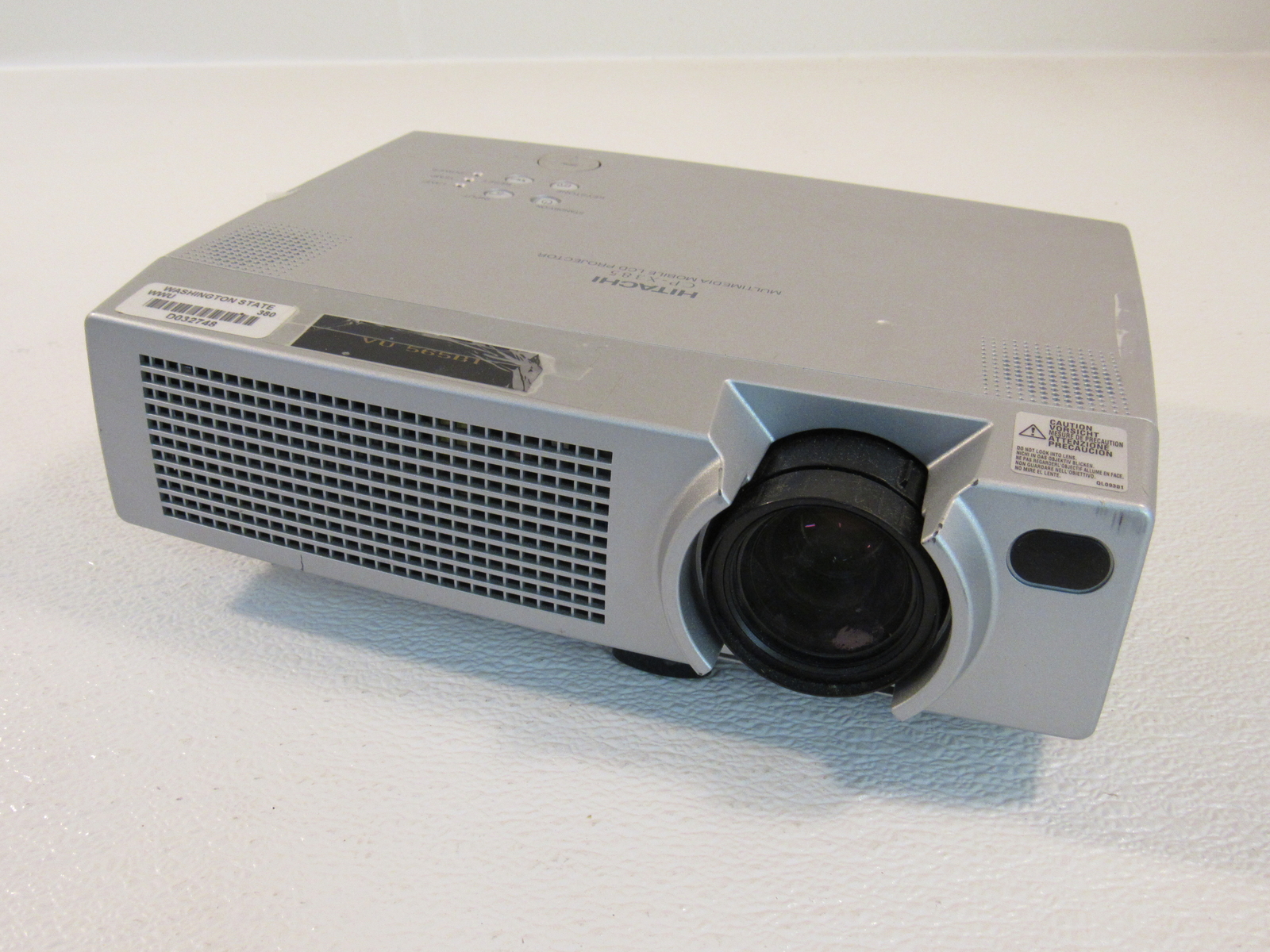 Hitachi LCD Data Video Projector Gray 1024 x 768 Resolution 2200 Lumens CP-X385W