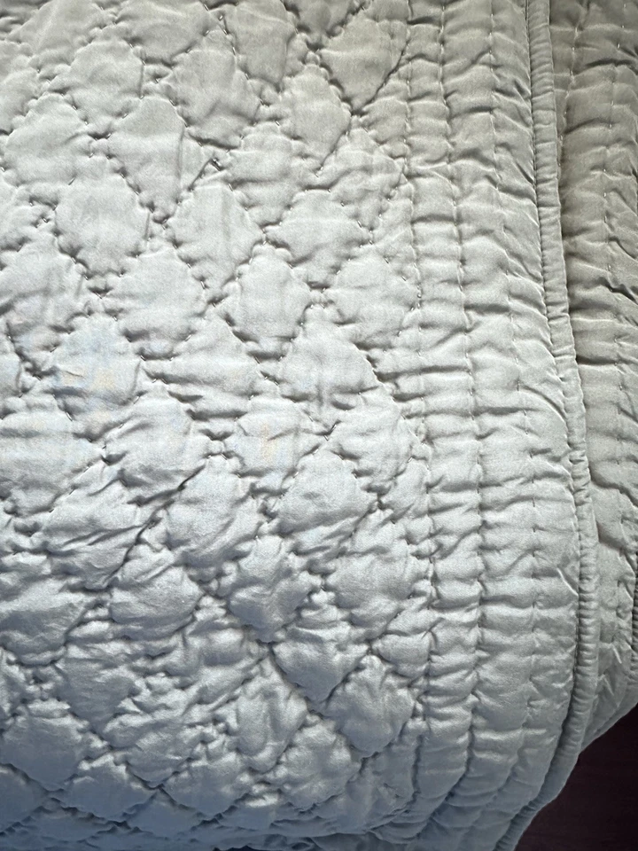 (2) Corbatas RARAS Pottery Barn Verde Oliva 2 Tonos Diamante Seda Acolchado 20x26 Foto 4 de 4