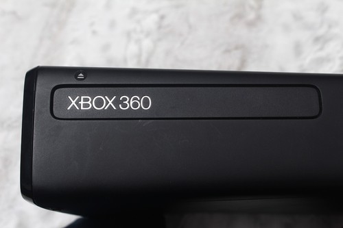 Xbox 360 S Konsole mit Controller + Kabel + Flashdrive + 3 Spiele GTA V Mafia 3 - Bild 18 von 21