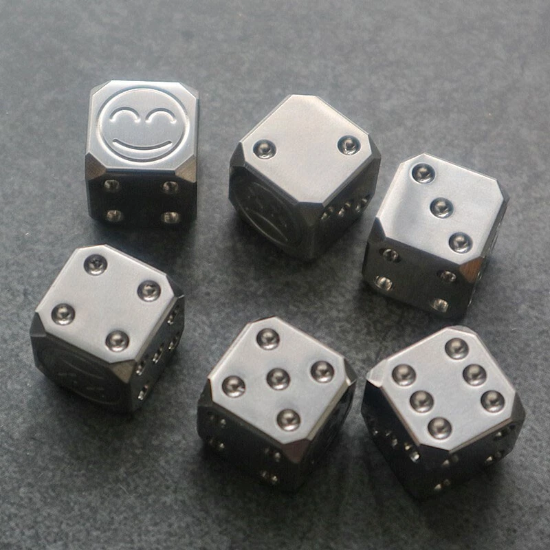 EDC sólido TC4 aleación de titanio dados creativos juguete KTV suministros de entretenimiento - sonrisa Foto 2 de 3