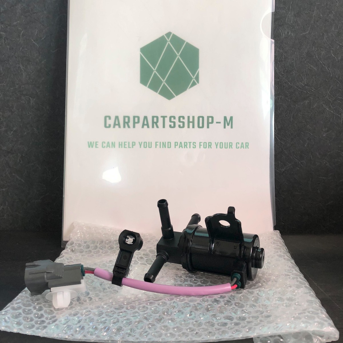 カン TOYOTA Lexus IS200d 250 350 VALVE FUEL TANK SOLENOID RETURN