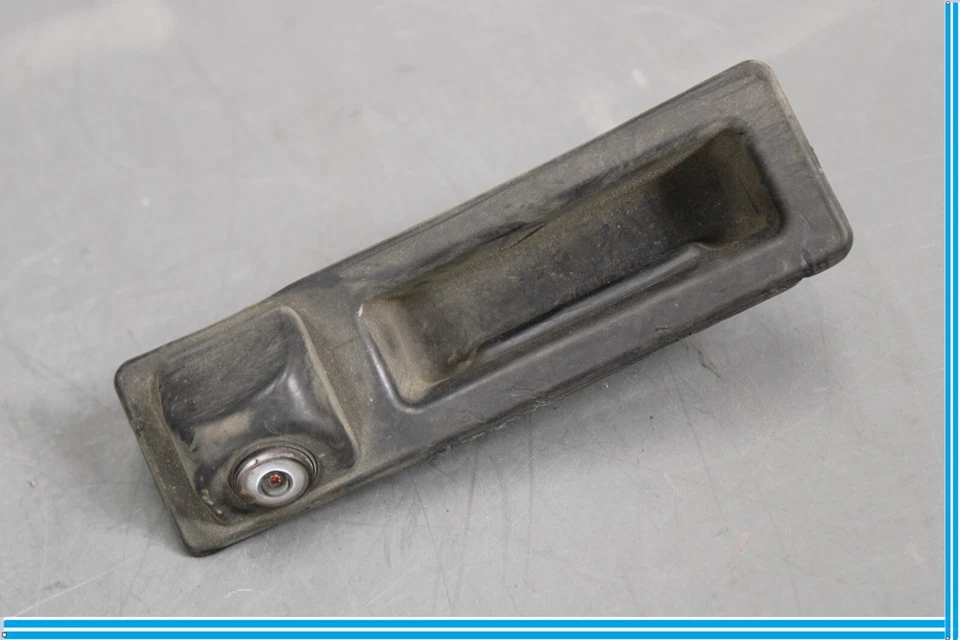 Interruptor de manija de liberación de puerta levadiza puerta trasera BMW X5 X6 14-18 con cámara OEM Foto 2 de 4