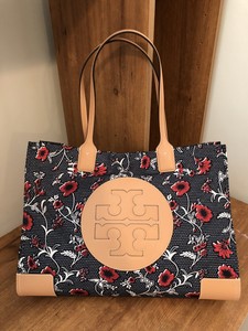 tory burch printed tote