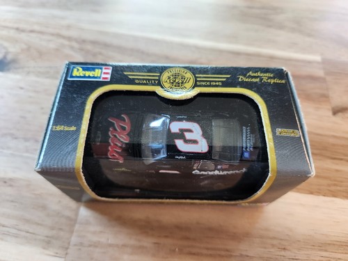 1998 Revell Goodwrench Plus # 3 Dale Earnhardt 1/64 stock car - Picture 2 of 5