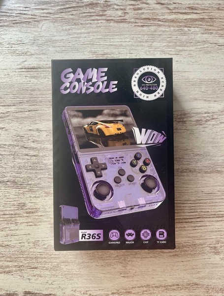 Retro Video Game Console Portable R36S, 64G games, Linux System, 3.5-inch Screen