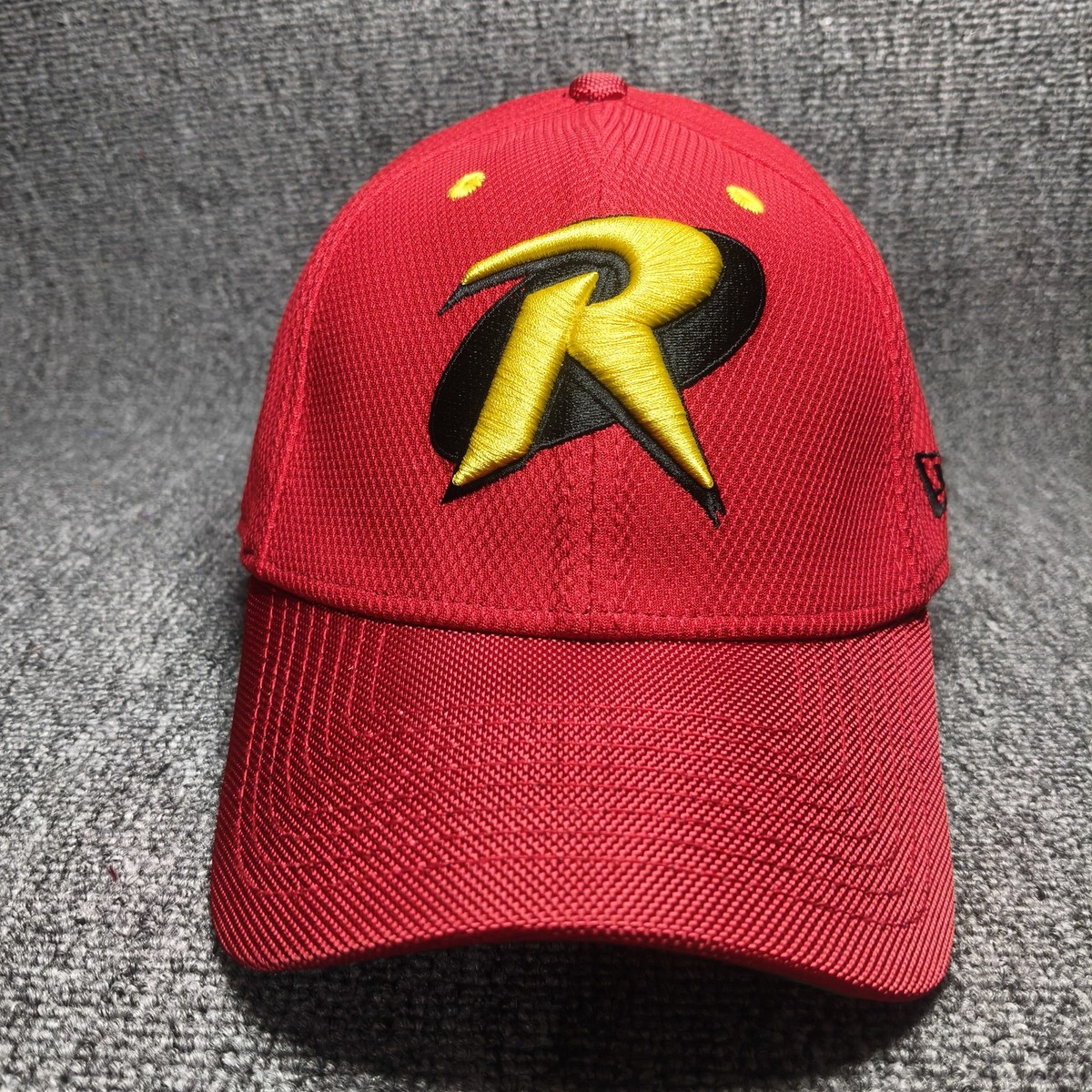 New Era 39THIRTY DC Comics Robin Red Stretch Fit Hat Cap M/L