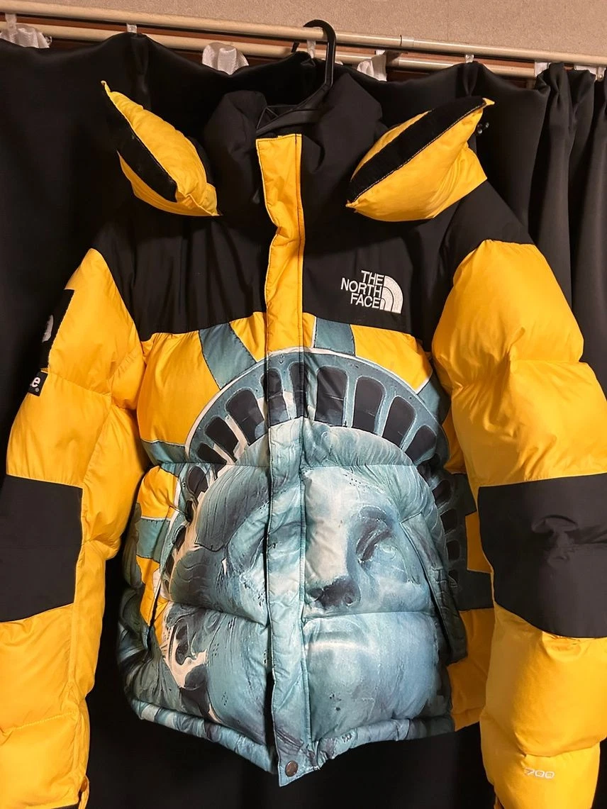 Veste jaune Supreme / The North Face Statue of Liberty Baltoro