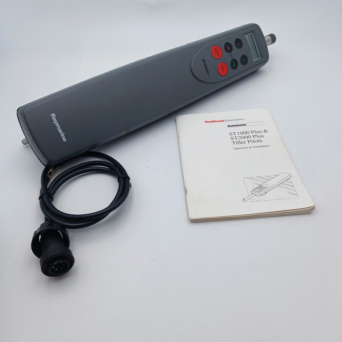 ★訳あり格安★ Raymarine ST2000 Plus オートパイロット Raymarine ST2000+ ST2000 PLUS Tiller Pilot Marine Autopilot