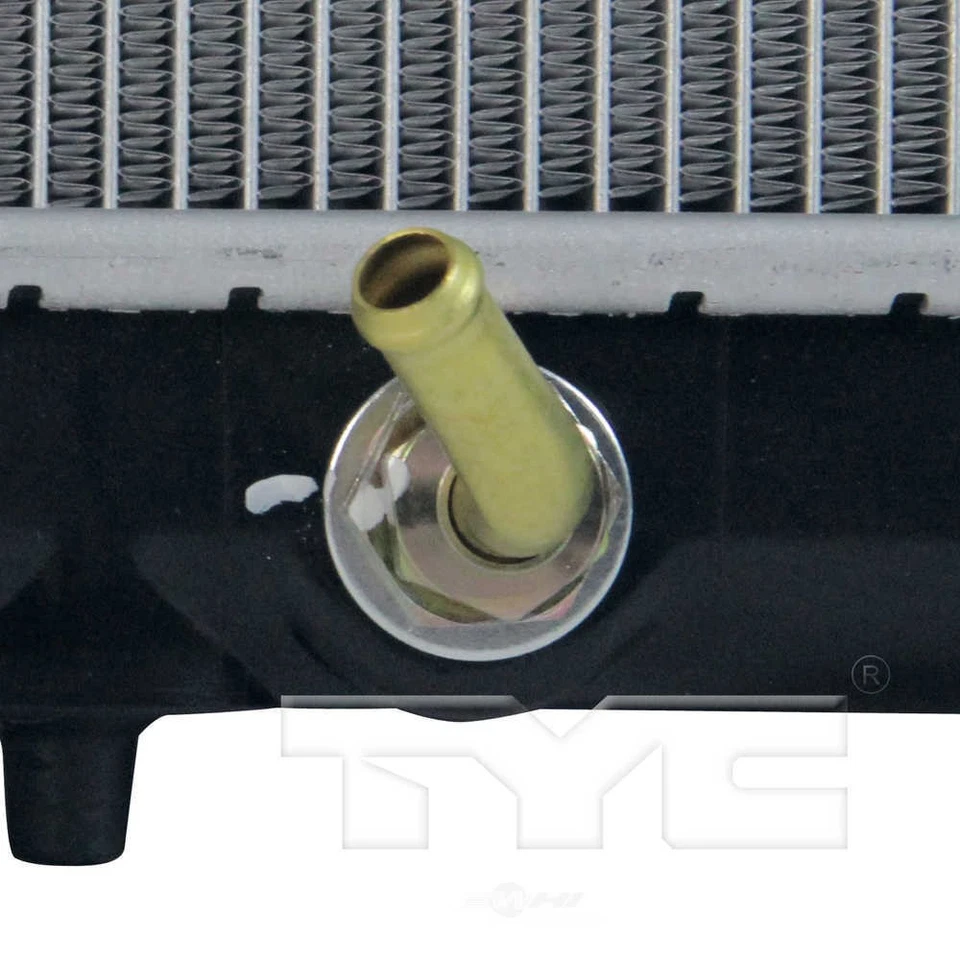 Conjunto de radiador TYC 2585 compatível com 03-06 Kia Sorento - Imagem 4 de 4