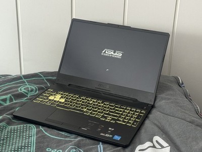 ASUS TUF Gaming F15 FX506HC | i5-11400H | RTX 3050 | 16GB RAM | 512GB SSD |