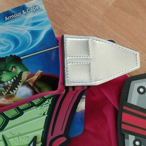 Lego Legends of Chima Cragger's Shield Foam, Armour & Cape Role Play Set - Image 4 of 4