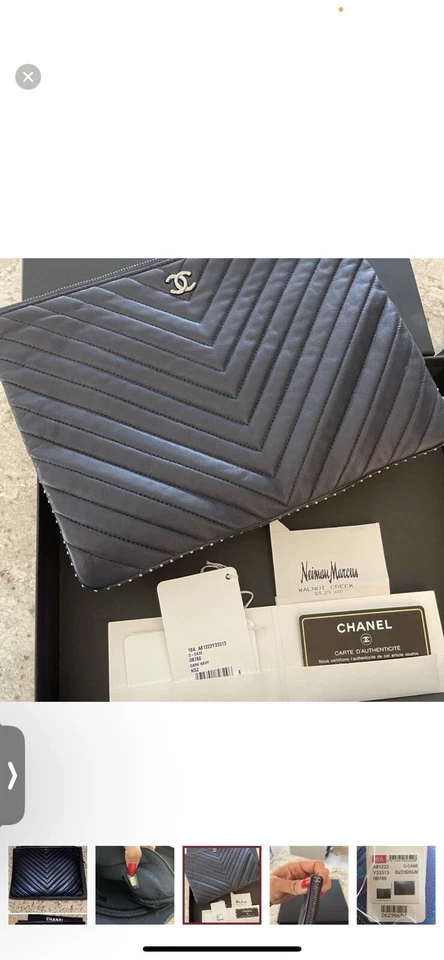 Chanel o estuche bolsa piel de cordero azul marino Foto 3 de 4
