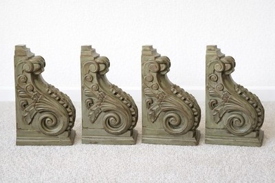 Hardware Resources Medium Acanthus Wood Corbels Green (Set of 4) 14'' x 7'' x 5''