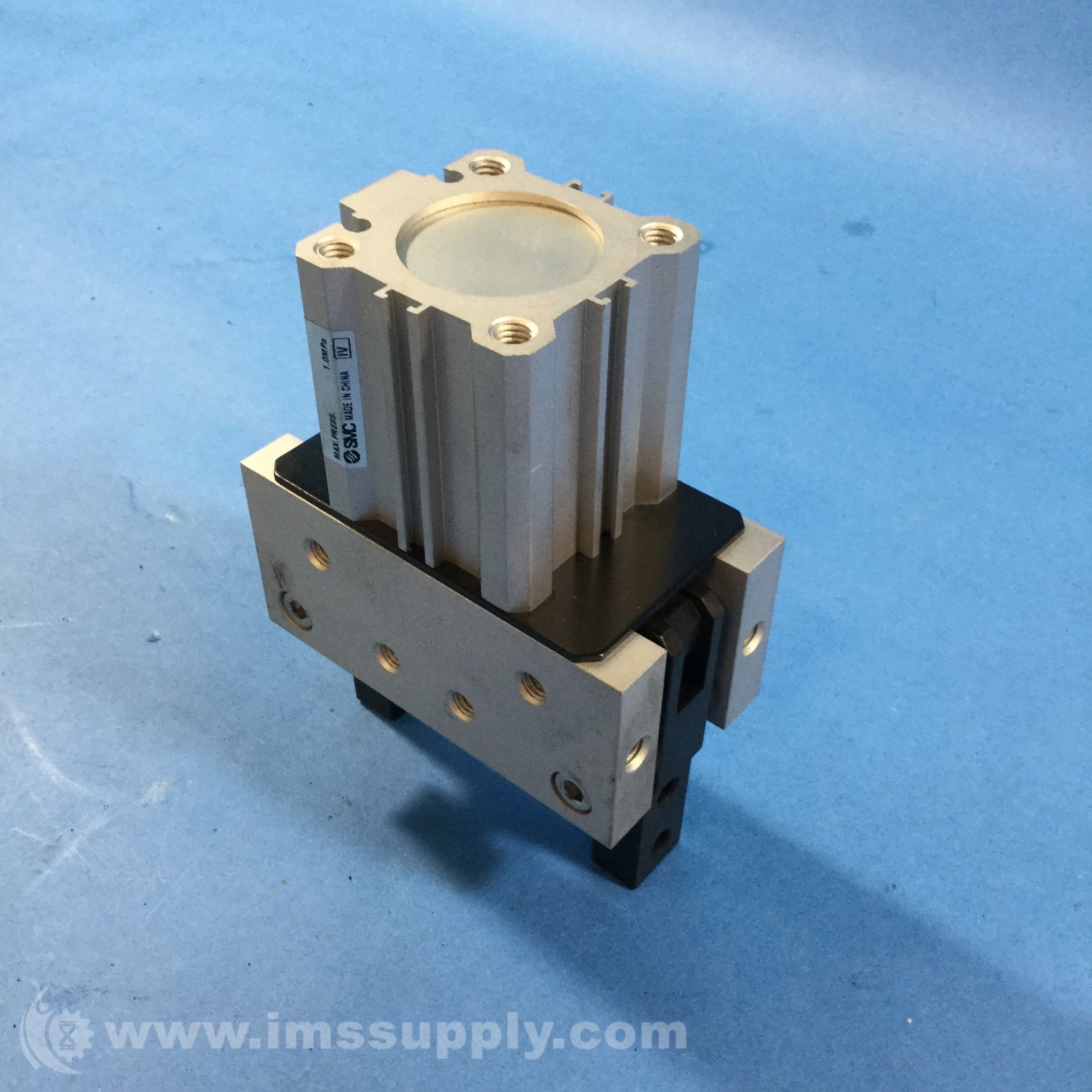 SMC MHT2-32D Toggle Gripper FNOB