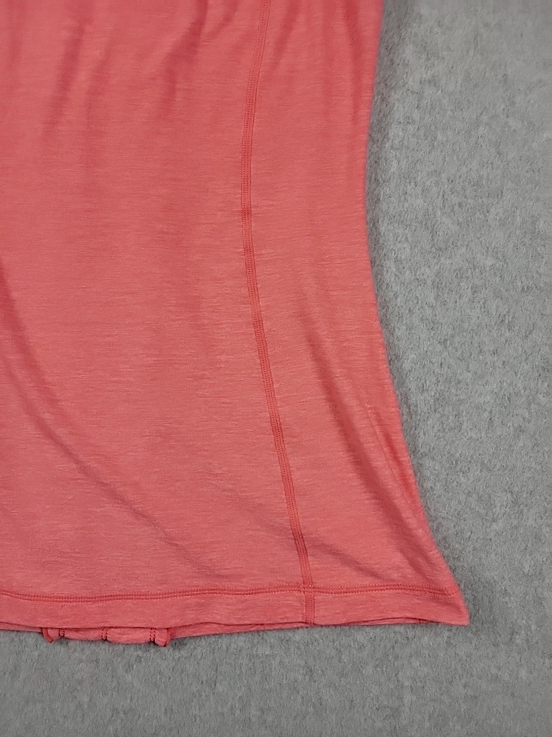 lululemon sleeveless scoop neck athletic stretch tank-top