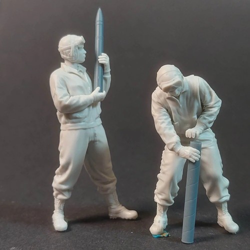 1/35 WW2 US Tankers loading Resin Model Figure GK Unassembled and Unpainted kit - Picture 9 of 20