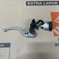 15-17 YAMAHA YZF R1 FRONT BRAKE MASTER CYLINDER w/ LEVER BB190