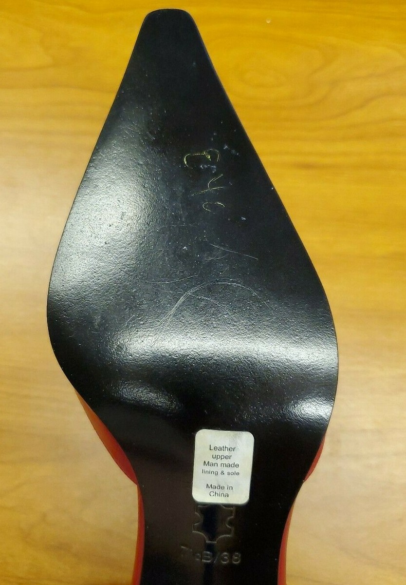 BCBG MAXAZRIA Size 7.5 B RED Leather Shoes 7 1/2B/38 Heels