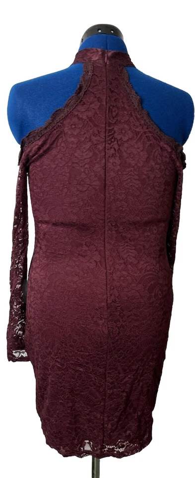 Vestido Corto Yoins Your Inspiration Cuello Alto Hombro Caído Encaje Forrado Para Mujer’s L Foto 3 de 4