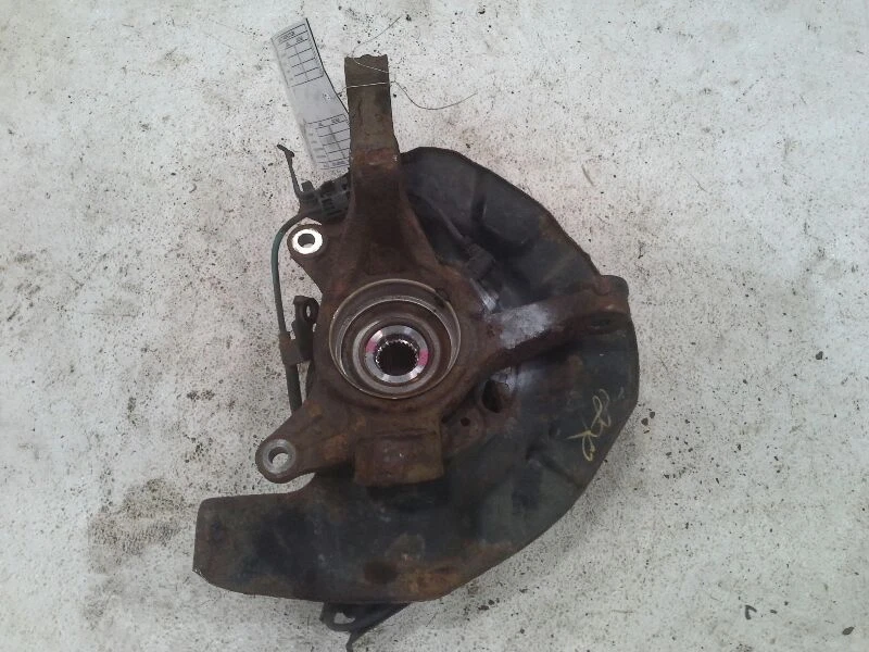 Toyota Highlander 2004-2007 pasajero husillo delantero derecho nudillo OEM Foto 2 de 4