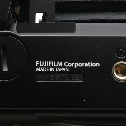 【Top Mint,W/Box】FUJIFILM GF670 Professional Black Film Camera 6x7 6x6 from japan - Picture 21 of 21