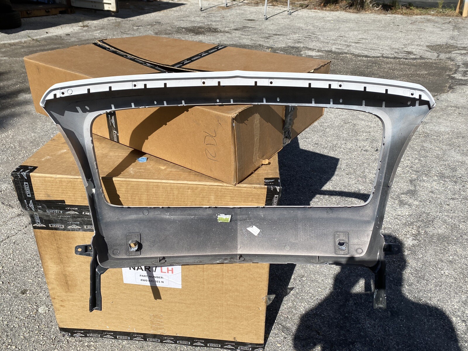 2013-2018 Bentley flying spur front grill surround