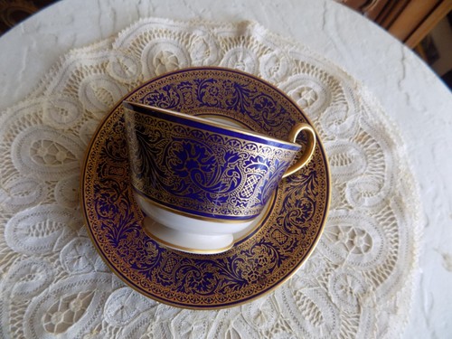 Franciscan Royal Renaissance Gold Cobalt Footed Tea Cup/Saucer - Picture 13 of 16
