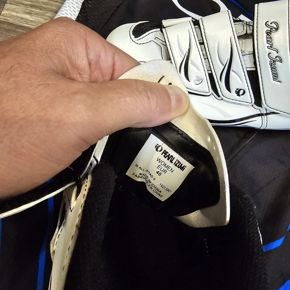 Zapatos de ciclismo Pearl Izumi W All-Road II para mujer EE. UU. 8 UE 40 blanco perla - se adapta a 7,5 Foto 3 de 4