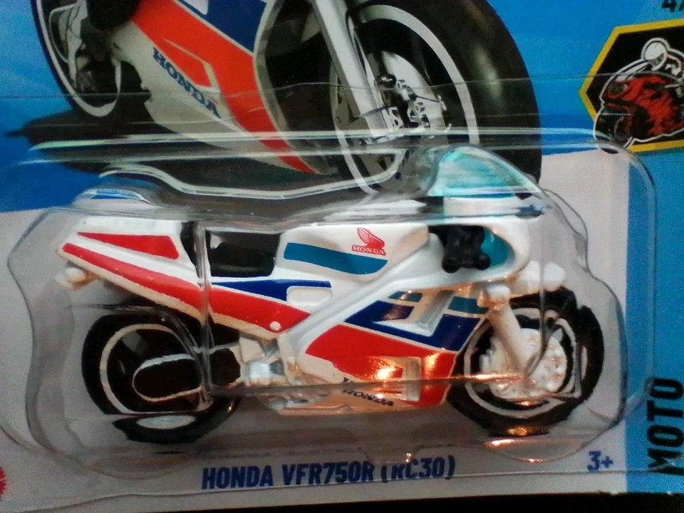 TWO SET 2025 HOT WHEELS MAINLINE #224 CASE M HONDA VFR750R (RC30) SERIES MOTO - Image 3 of 4