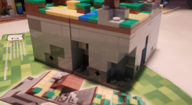 LEGO Ideas Minecraft Micro World: The Forest (21102)